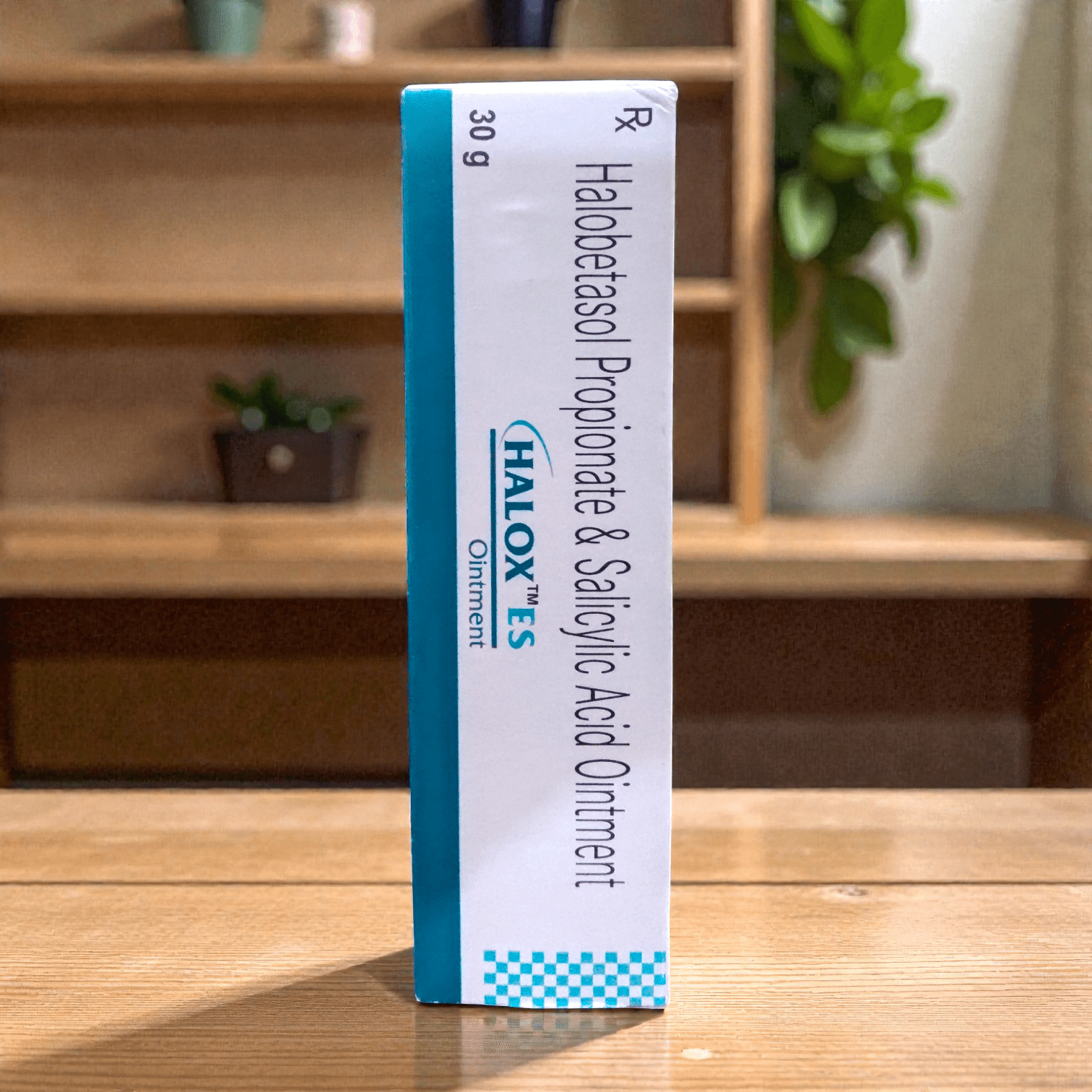 Halox - ES Ointment - Cosmosentials