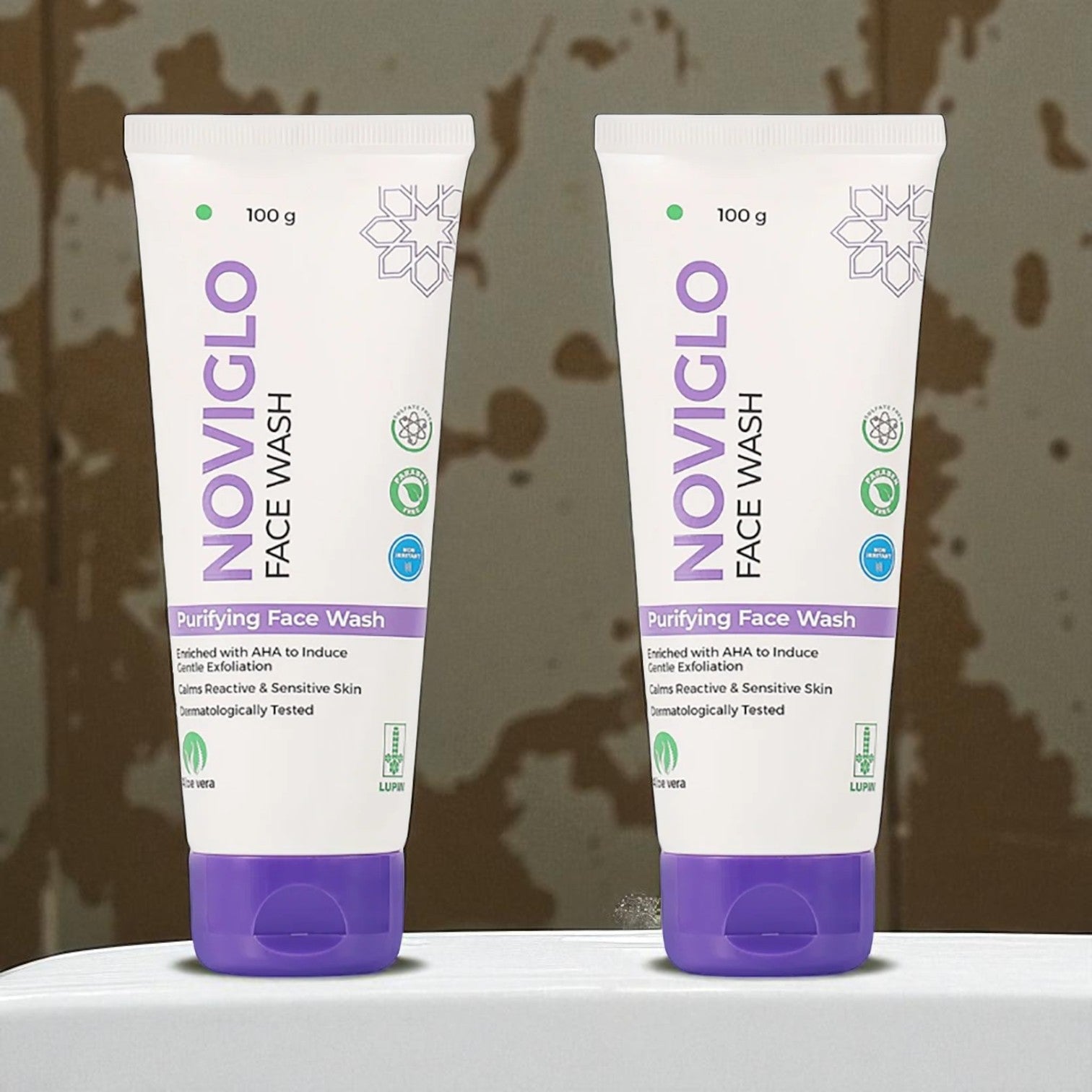 Noviglo Face Wash - Cosmosentials