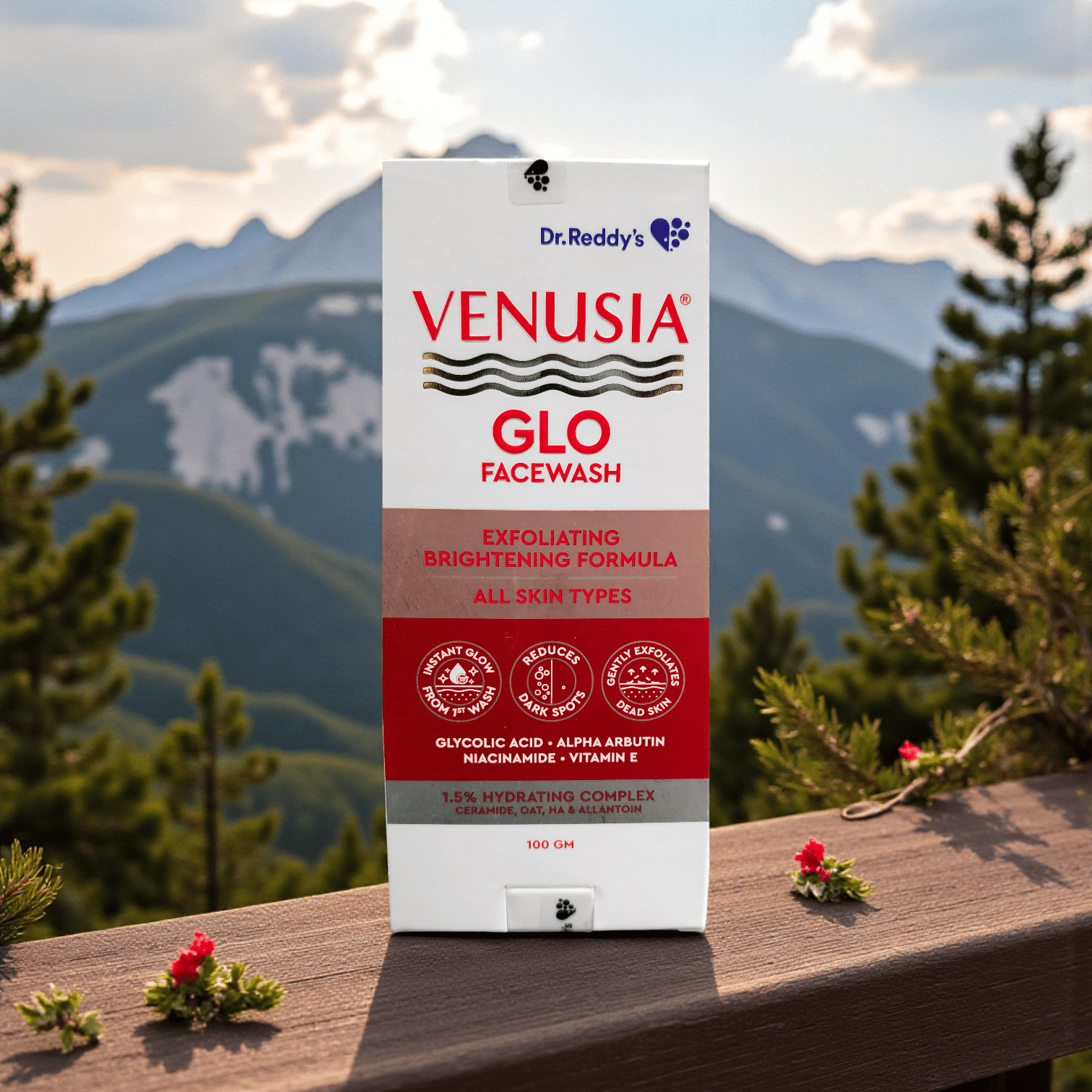 Venusia Glo Facewash - Cosmosentials